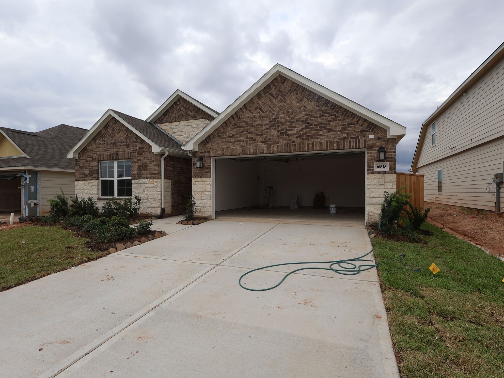Pizarro - Lone Star Landing: Montgomery, Texas - M/I Homes