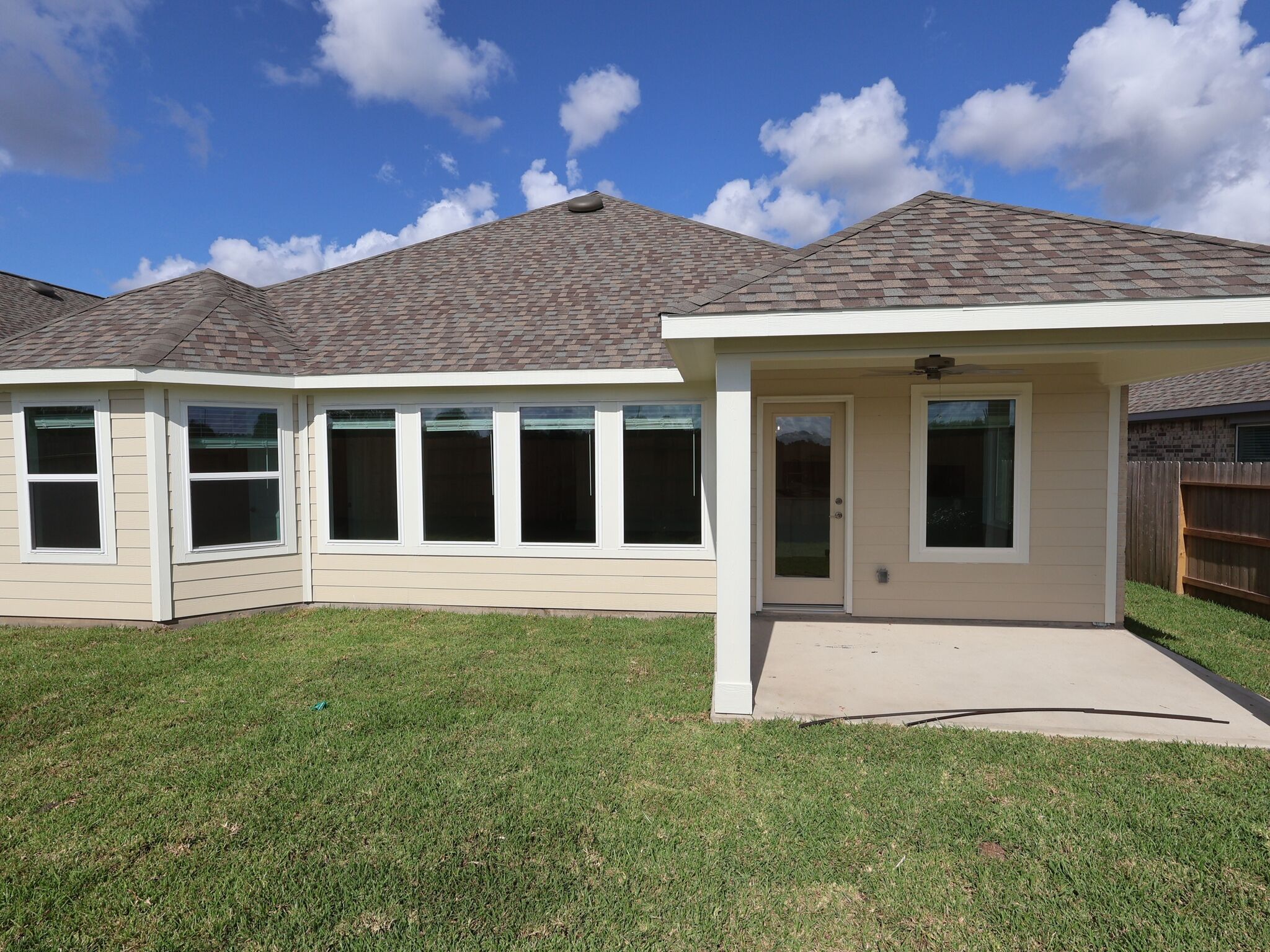 Esparanza - Hallimore Ranch: Rosenberg, Texas - M/I Homes