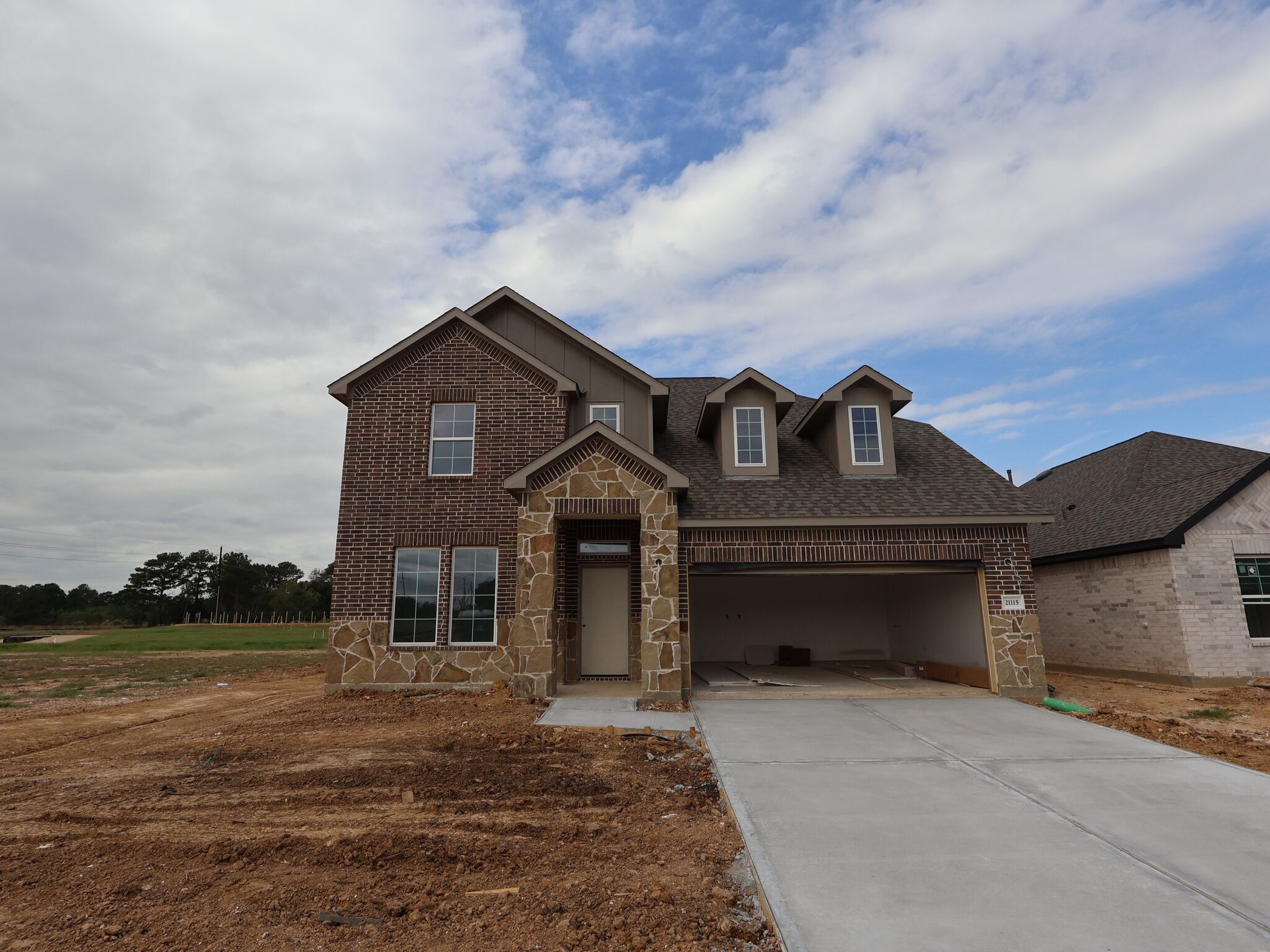 Whitley - Sorella: Tomball, Texas - M/I Homes