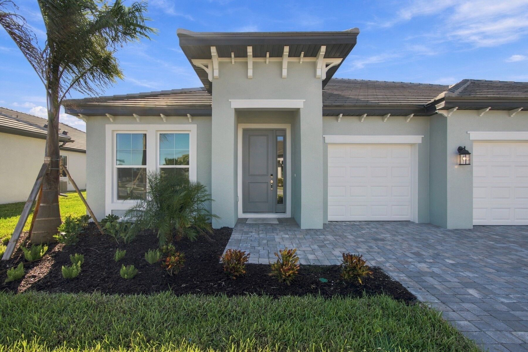 1660 Lugano Circle (Crystal)