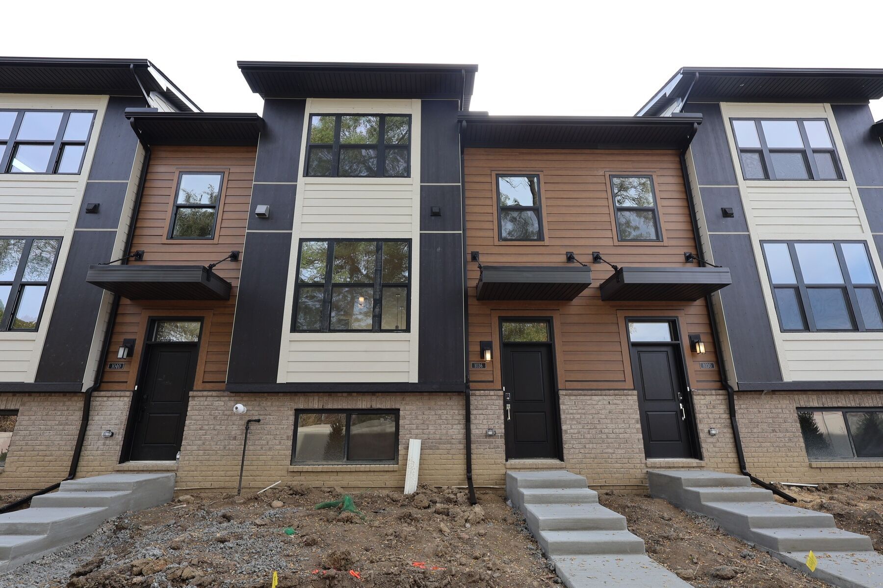 Emerald Int - Wesley Park: Troy, Michigan - M/I Homes