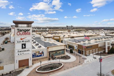 Tanger Outlets