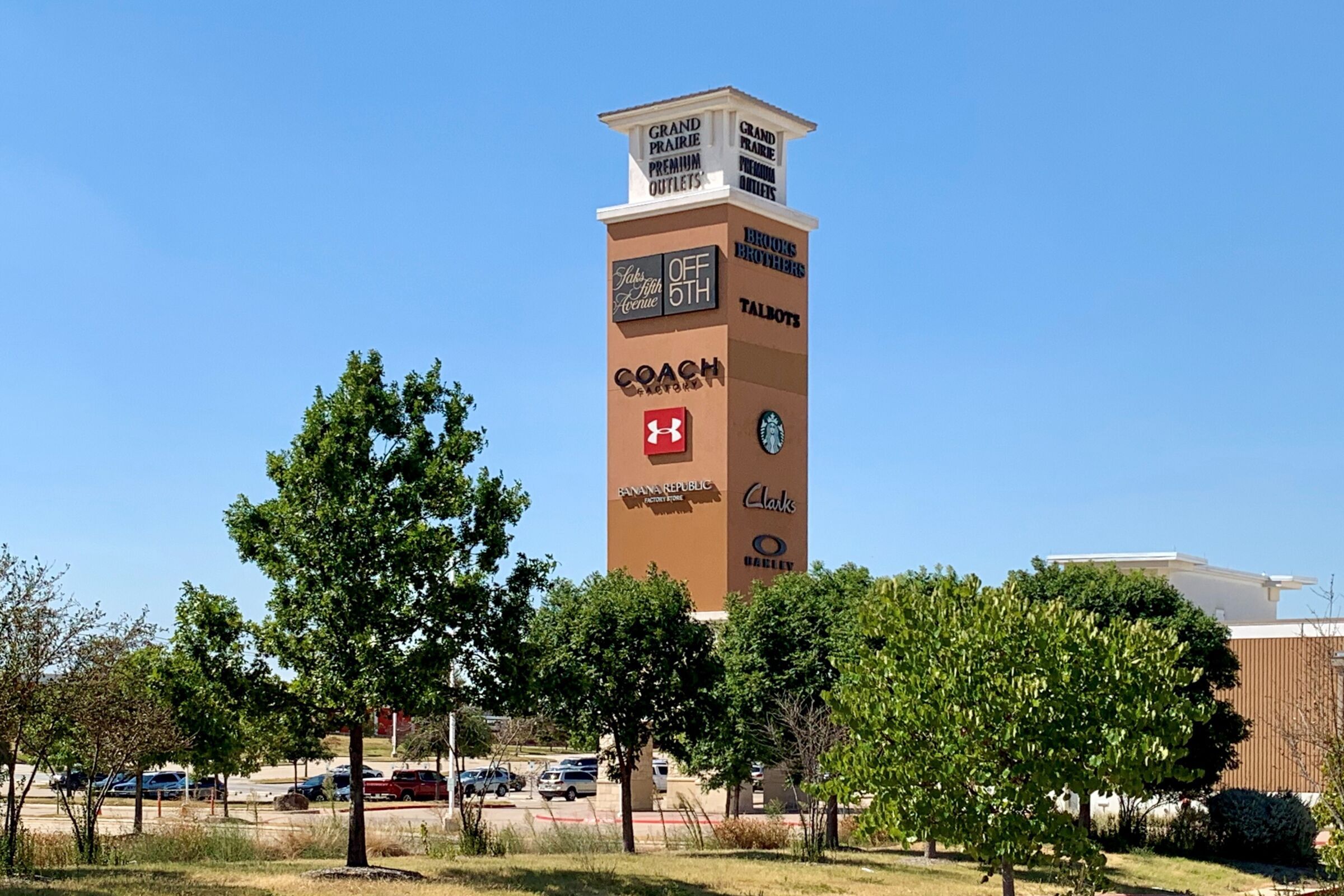 Grand Prairie Premium Outlets