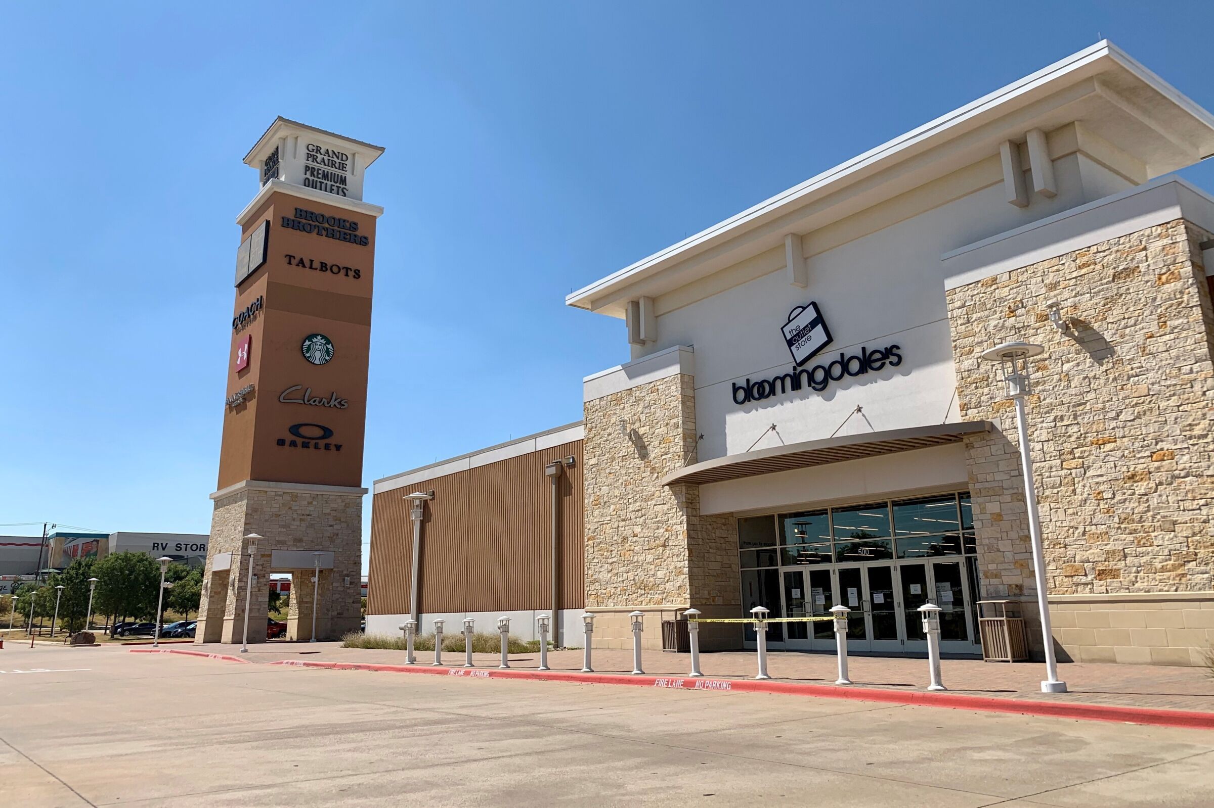 Grand Prairie Premium Outlets