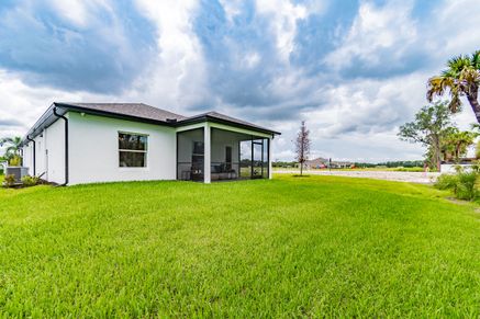 The Hammocks at West Port Back Exterior