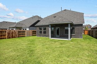 Armstrong - Miller's Pond: Rosenberg, Texas - M/I Homes