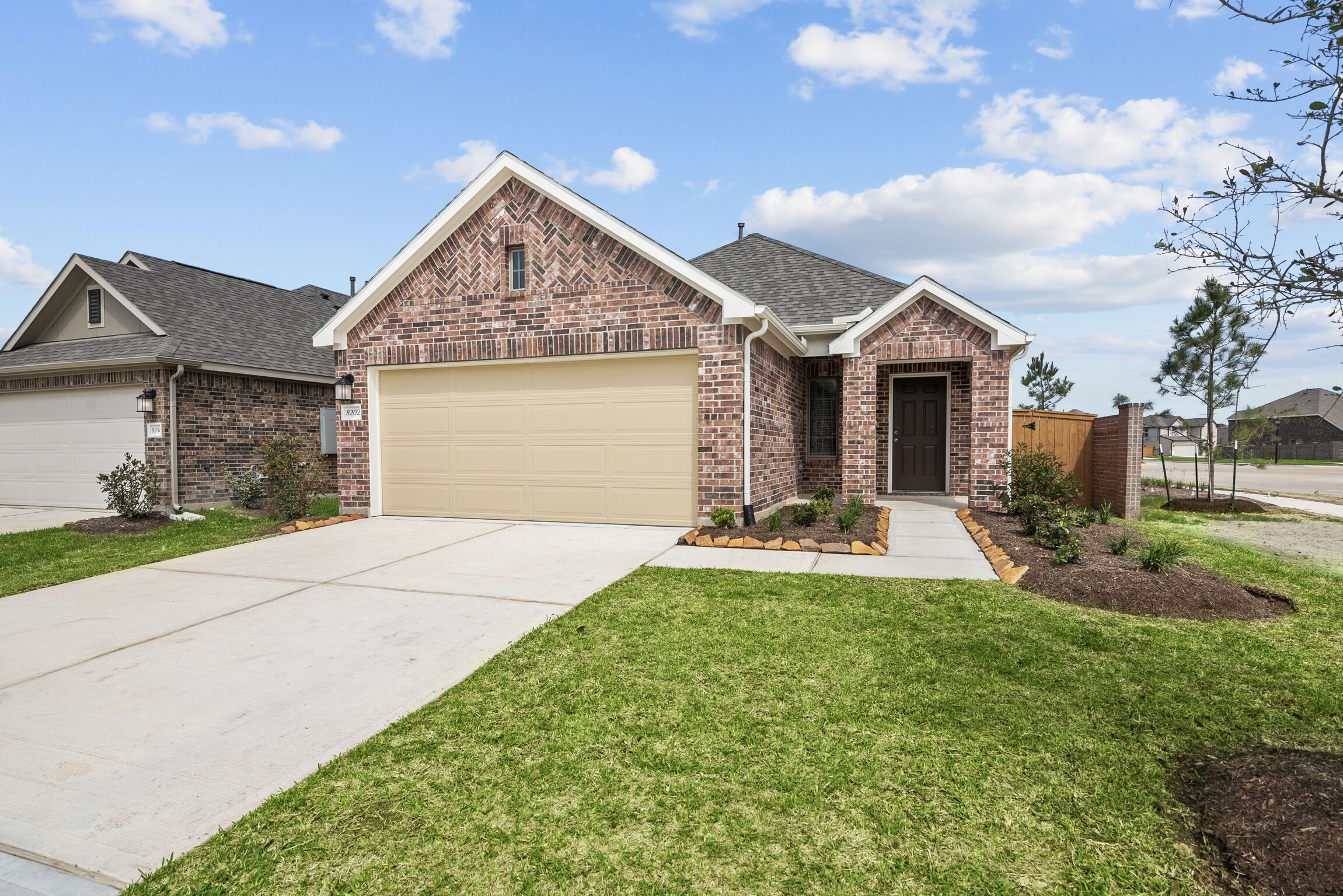 9912 Cavelier Canyon Court. Montgomery, TX 77316
