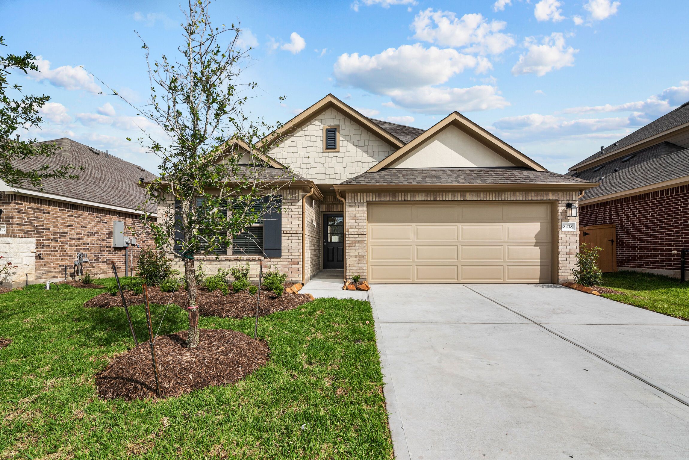 17731 Sapphire Pines Drive. New Caney, TX 77357