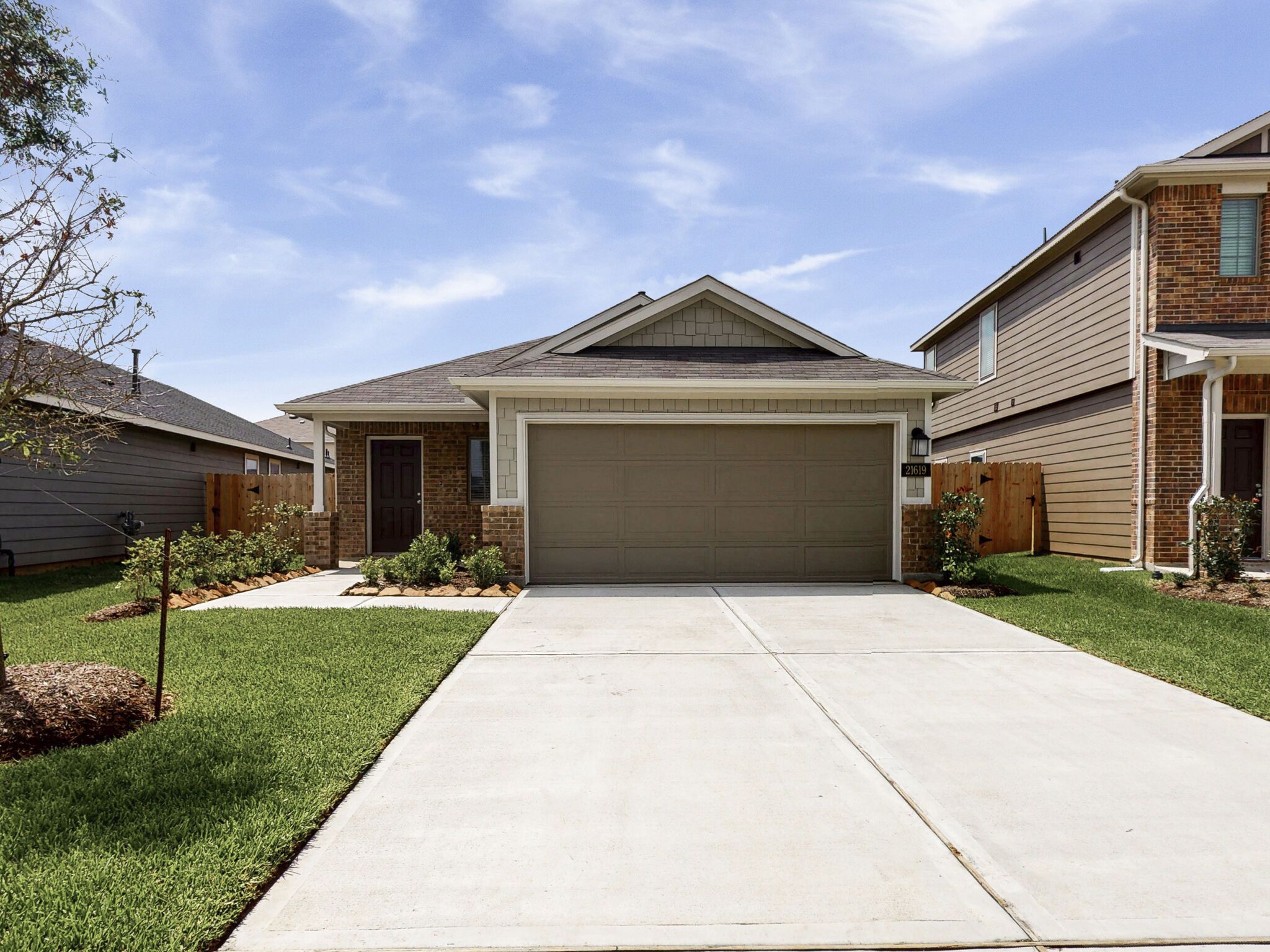 5022 Perennial Lane. La Marque, TX 77568