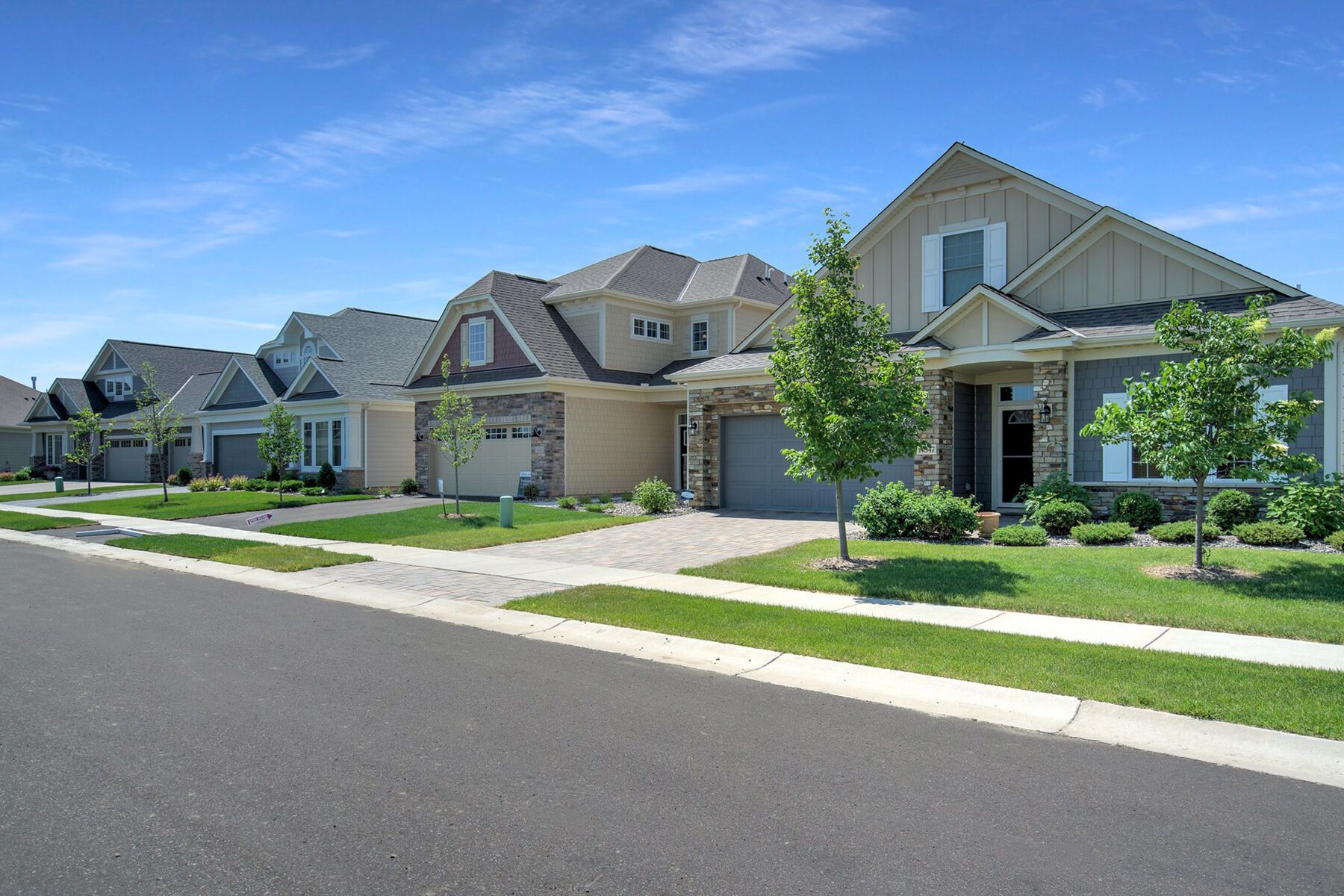 River Hills Streetscape