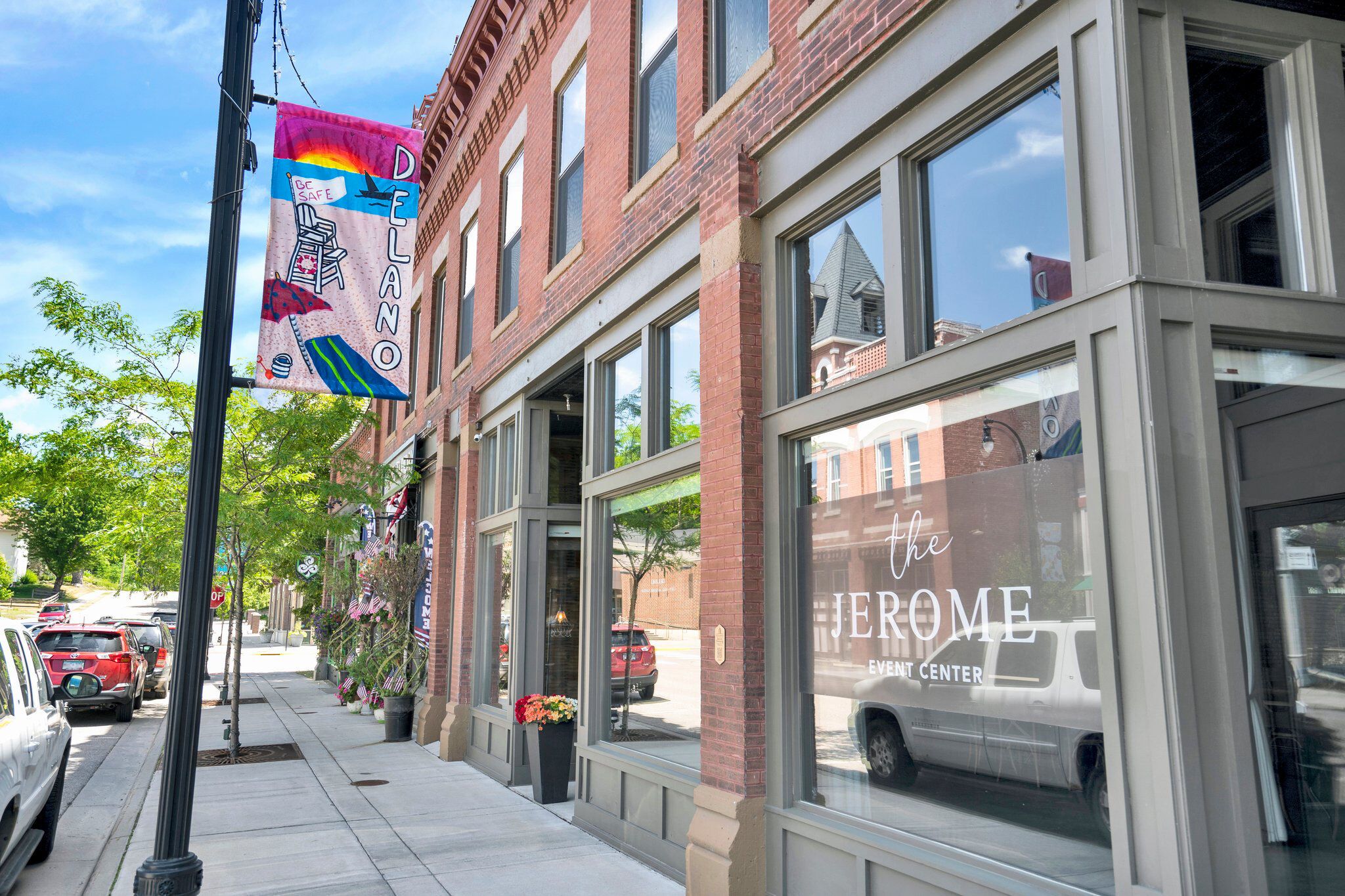 Surrounding Area - Downtown Delano