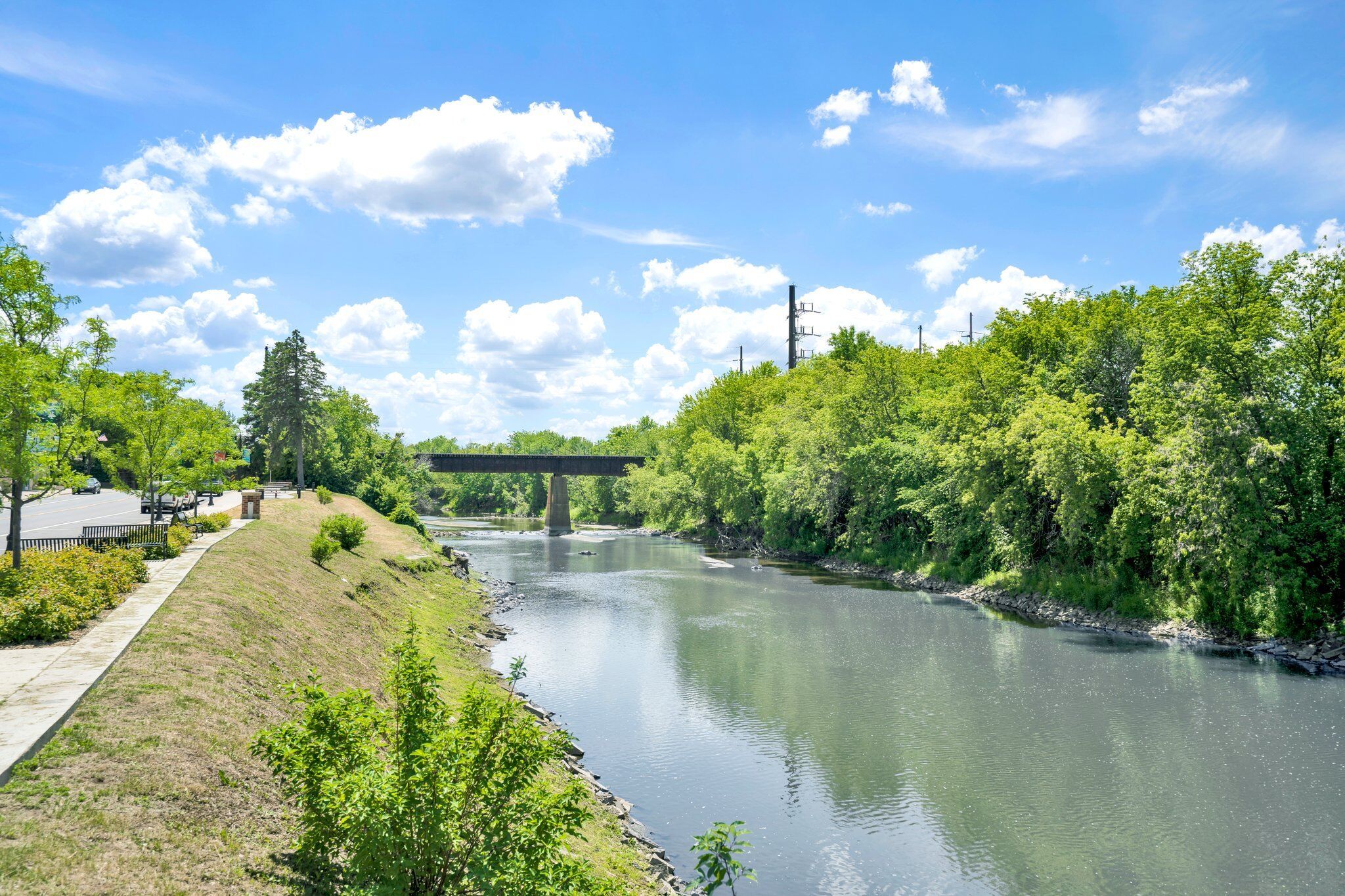 Surrounding Area - River Front Park