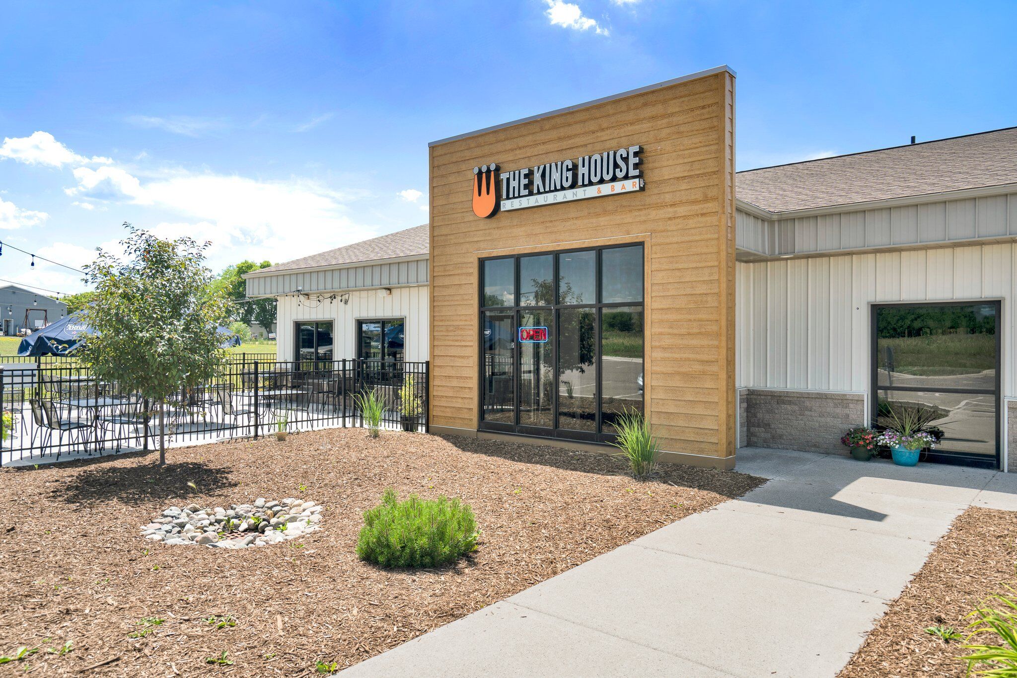 Surrounding Area - The King House