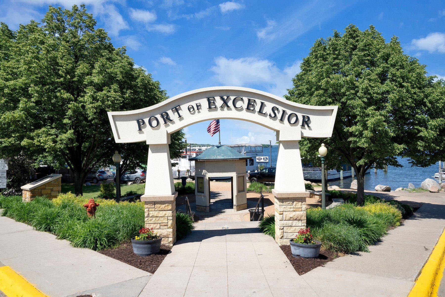 Surrounding Area - Port of Excelsior