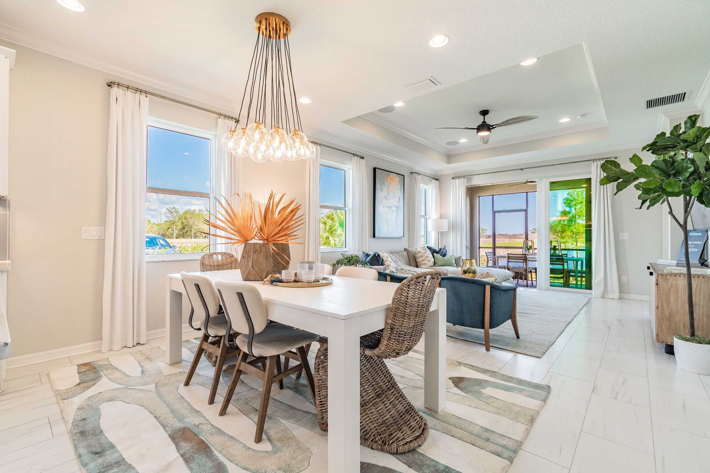 18071 Cherished Loop (Topaz)