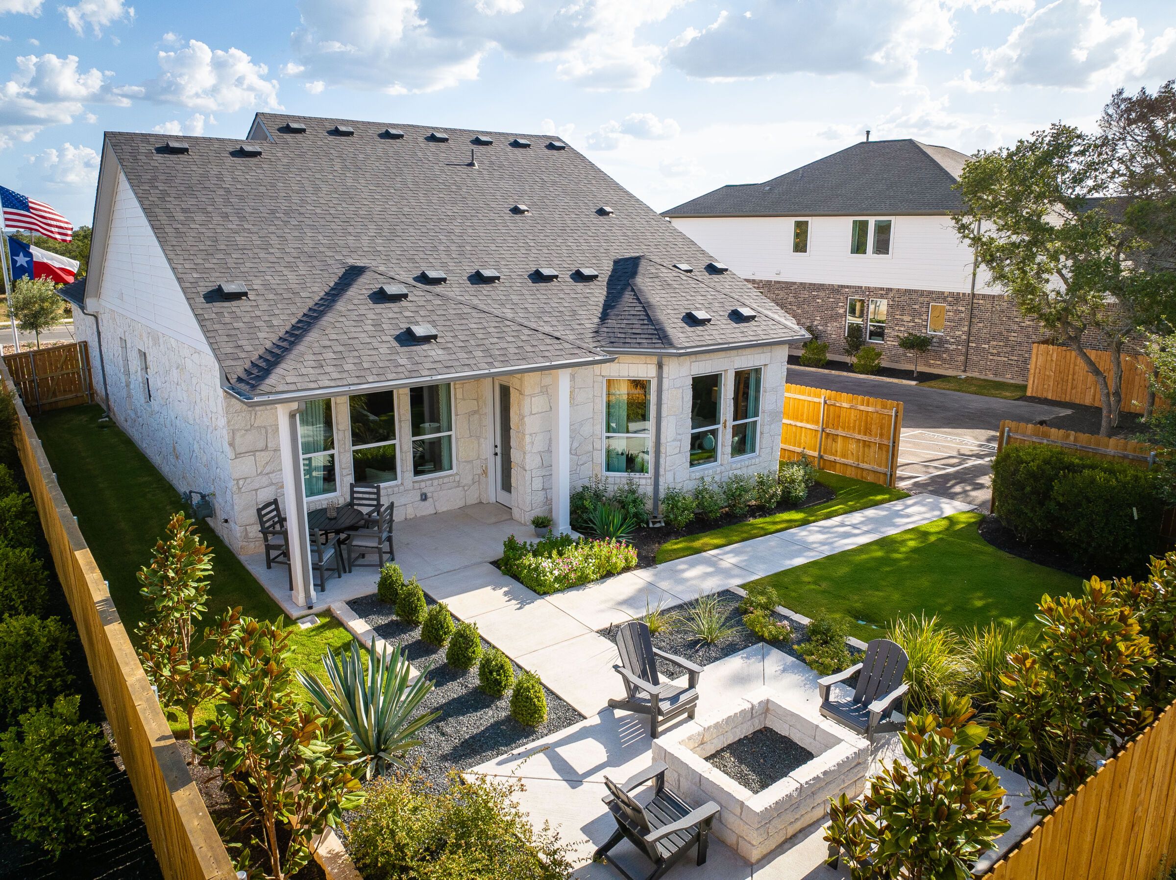 1403 North Roger Hanks Parkway (Highland)