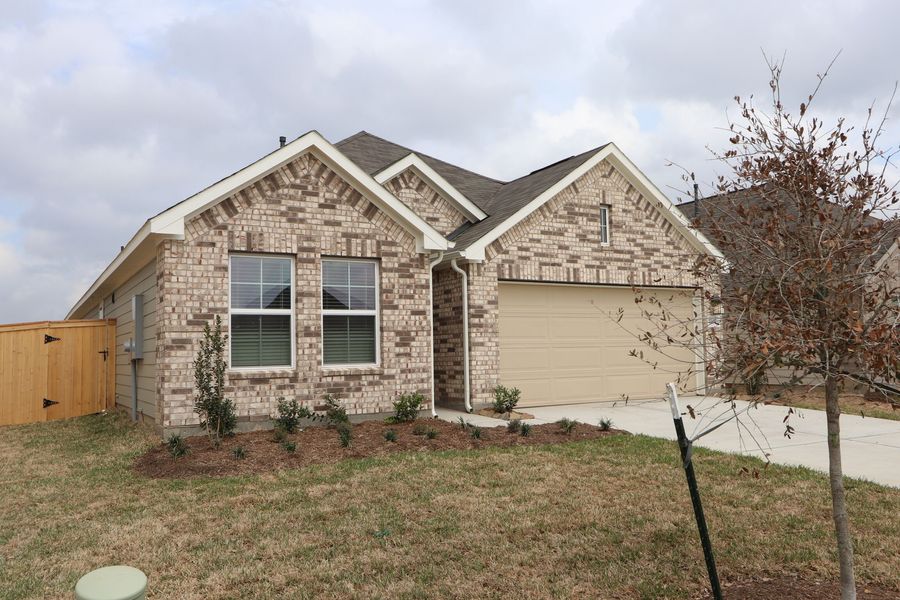 22417 Mountain Pine Drive. New Caney, TX 77357