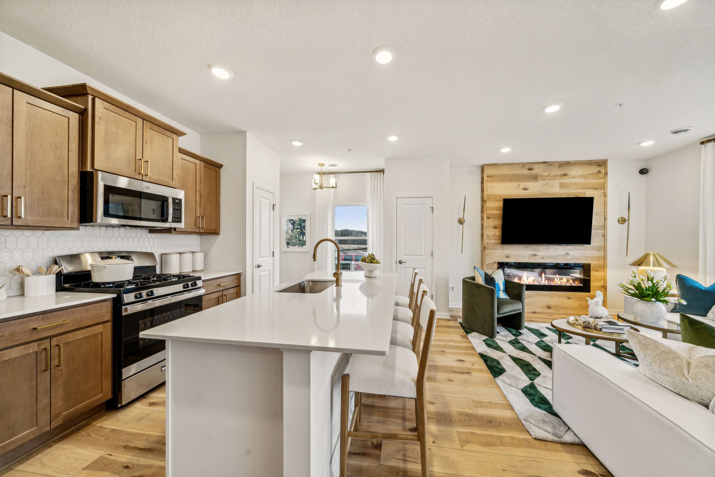 casa en The Towns at Lakeshore Park por M/I Homes