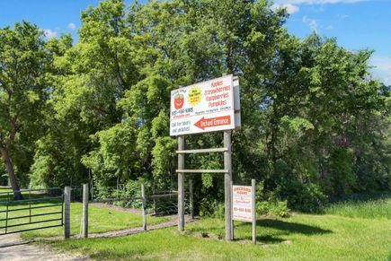 Surrounding Area - Afton Apple Orchard