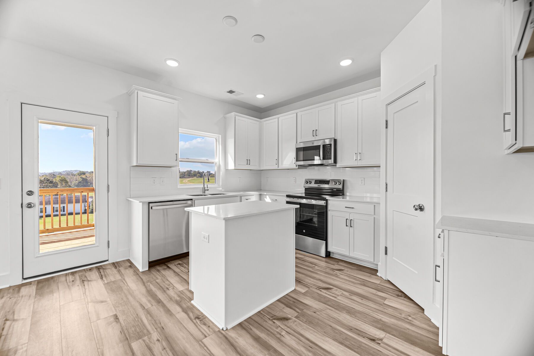 Hudson - Hillcrest Village: Columbia, Tennessee - M/I Homes