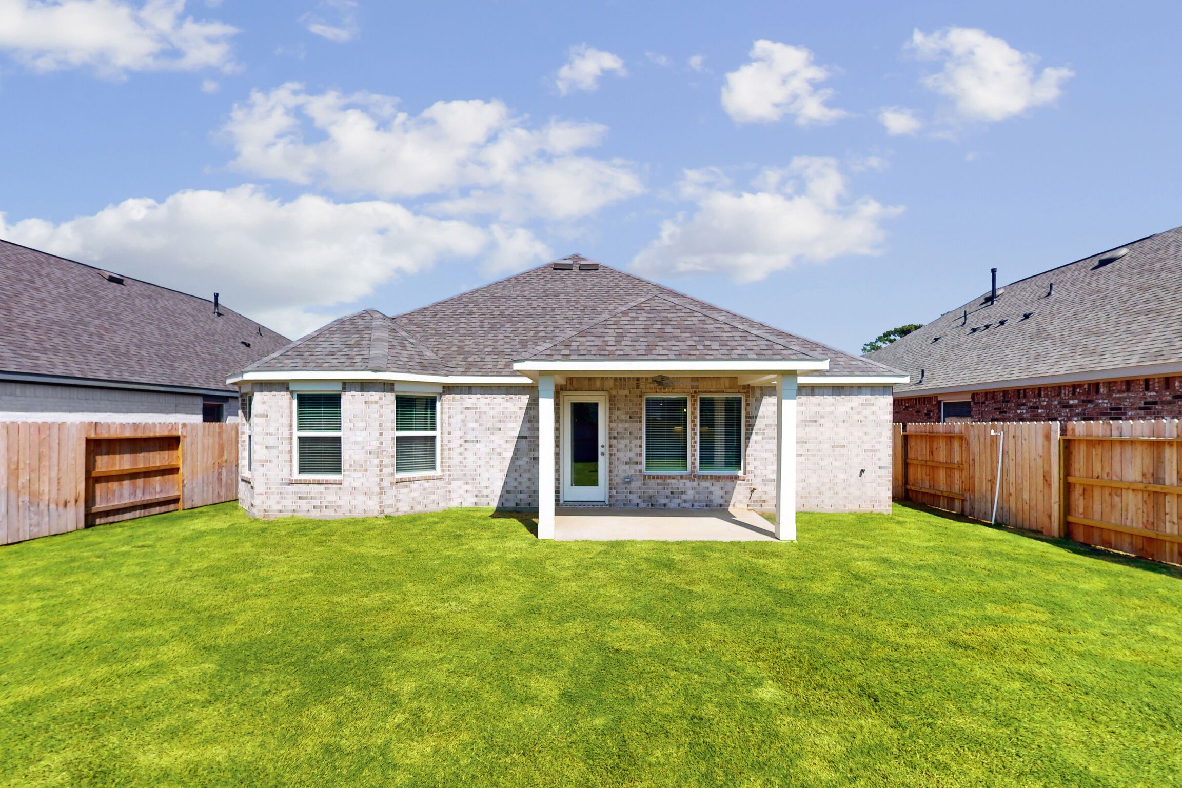 3526 Moraine Lake Drive. Santa Fe, TX 77510