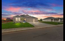 Hickory Ridge: Elmendorf, Texas - M/I Homes