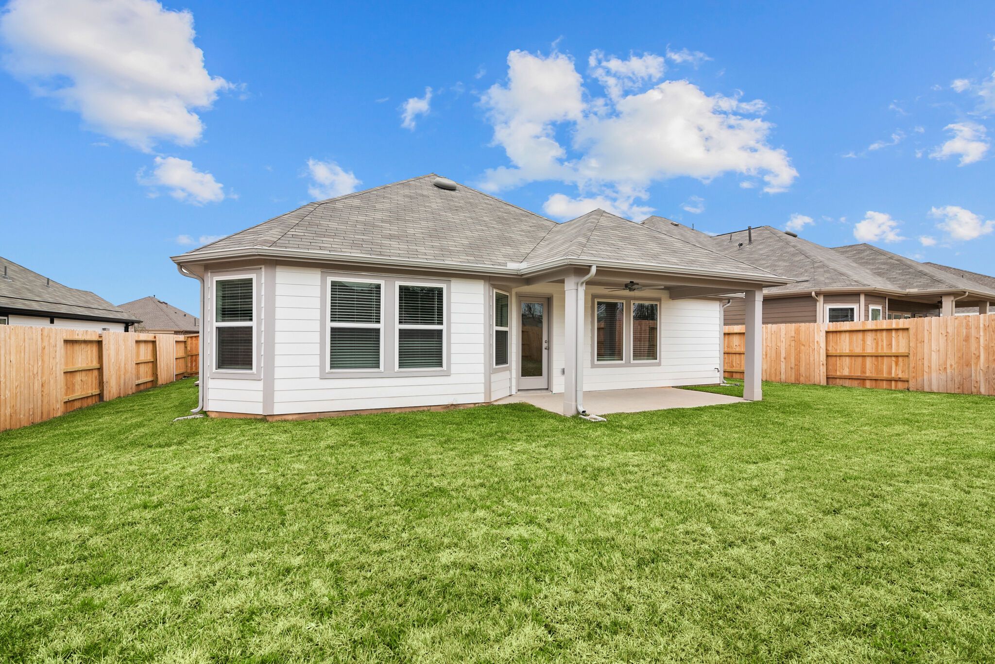 17731 Sapphire Pines Drive. New Caney, TX 77357