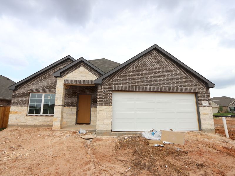 558 Bluebell Maiden Court. Magnolia, TX 77354