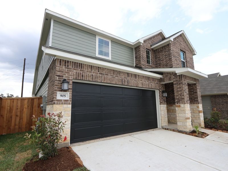 905 Oak Mist Lane. Magnolia, TX 77354