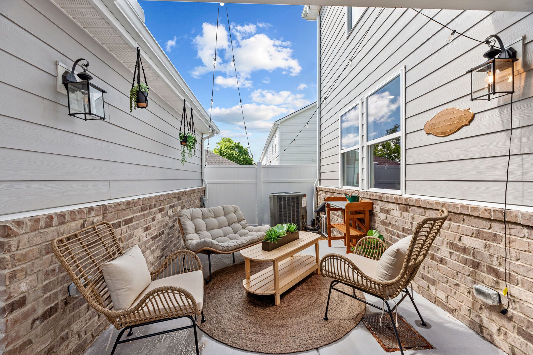 2900 Suzanne Landon Dr., B5 (Waverly)