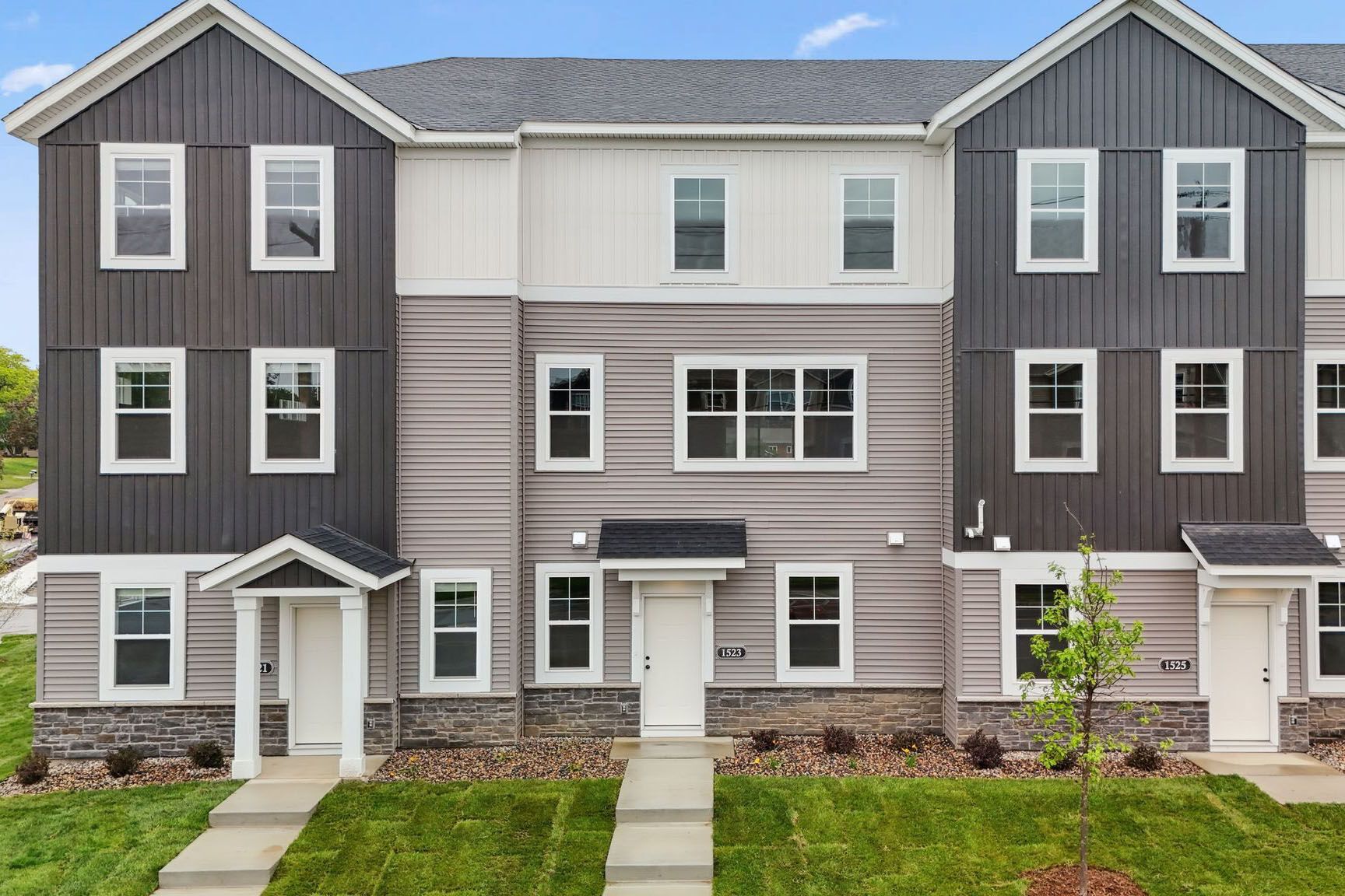 Athens - Thompson Square East: West St Paul, Minnesota - M/I Homes