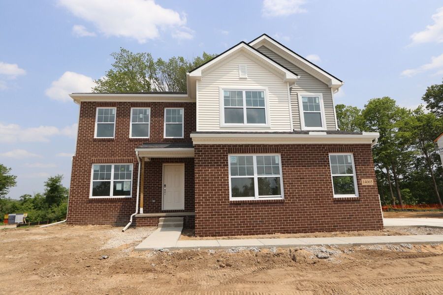 14065 Old Oak Trail. Van Buren Township, MI 48111