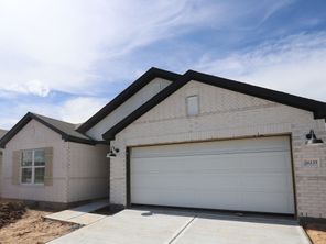 26135 Ethereal Road (Moscoso)