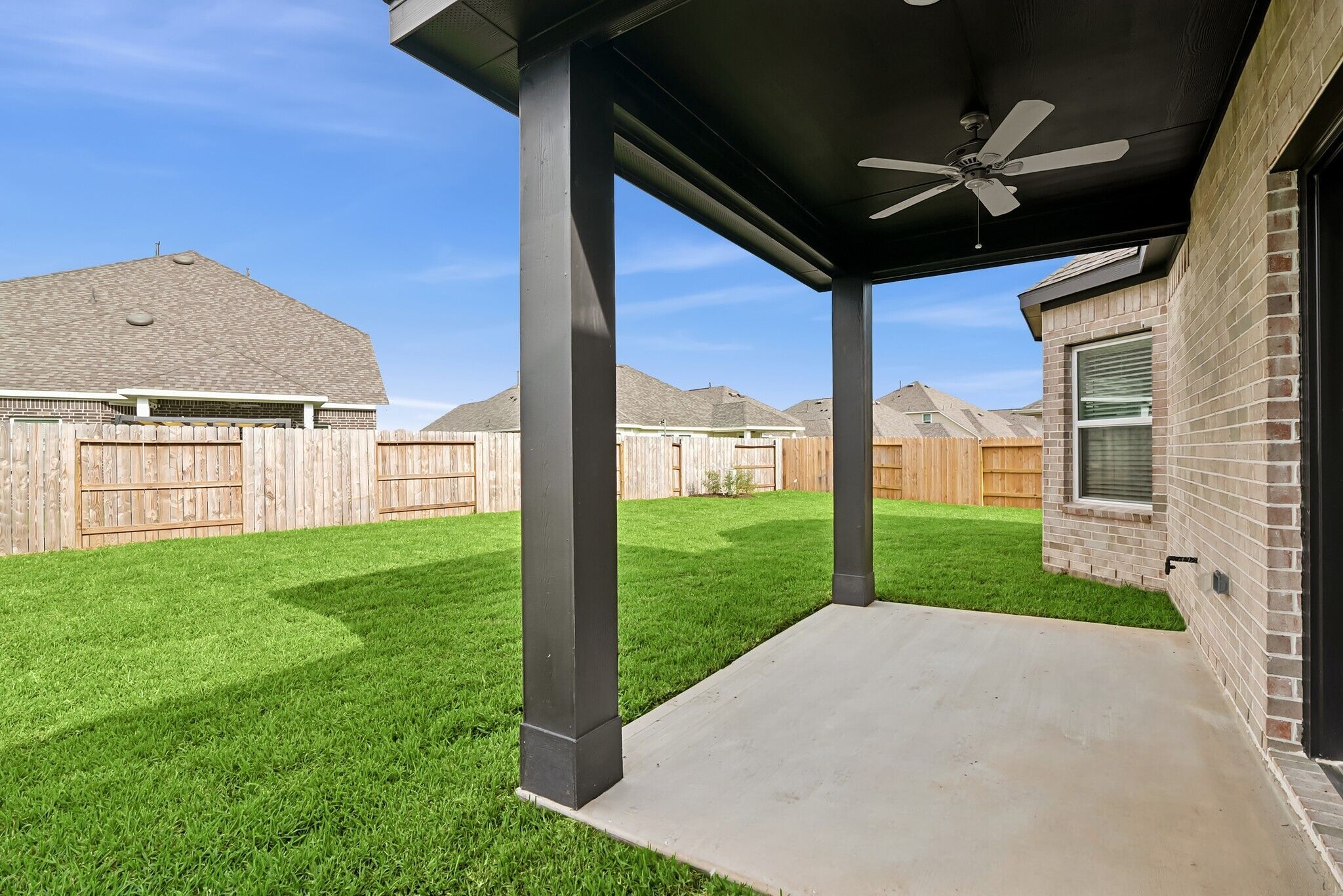 5702 Dawning Sun Street. Fulshear, TX 77441