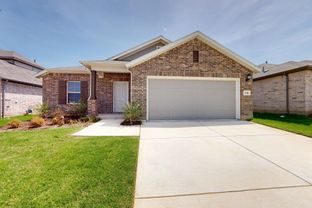 Desoto - Sanderos: Fort Worth, Texas - M/I Homes