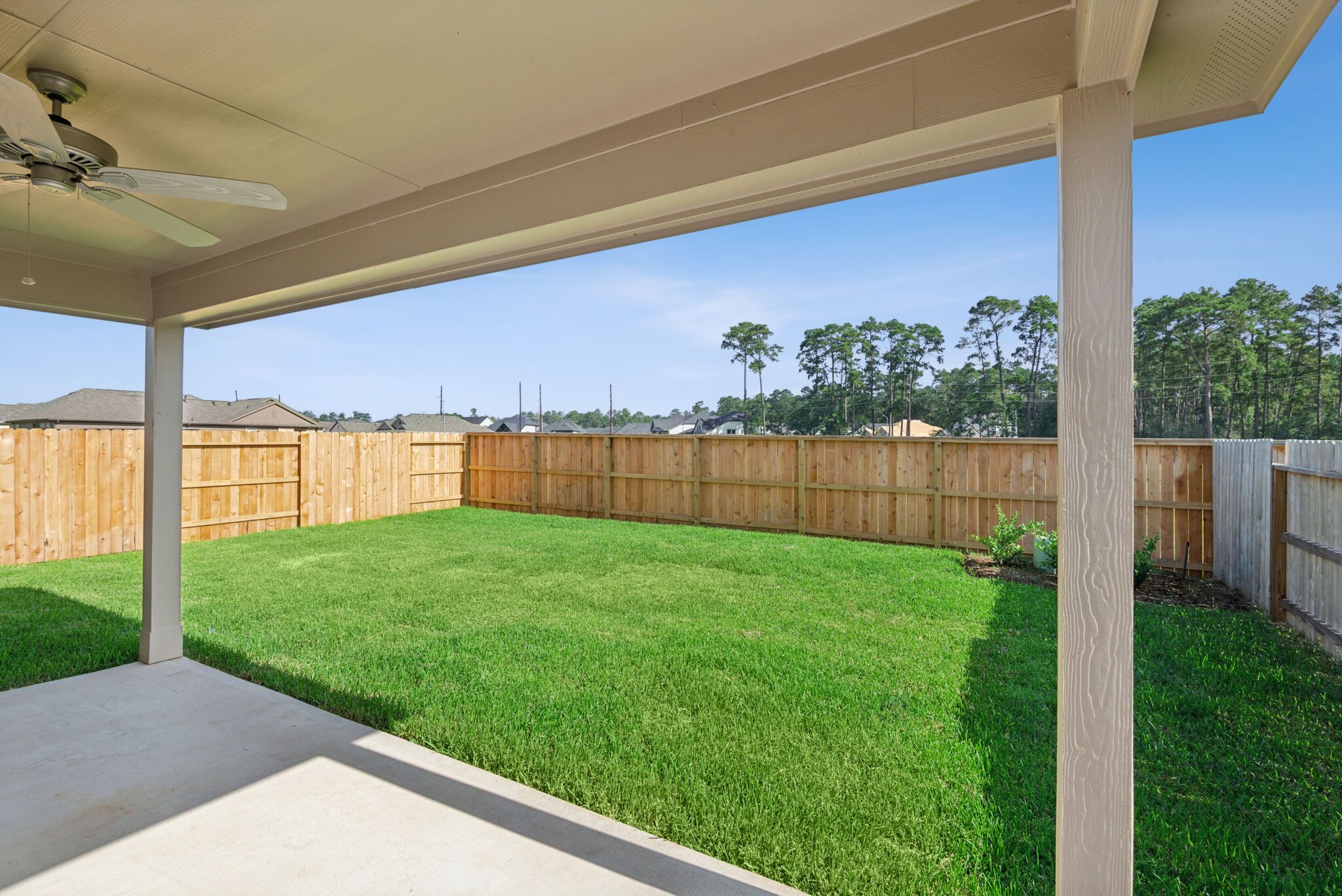 107 Rogerdale River Drive. Magnolia, TX 77354