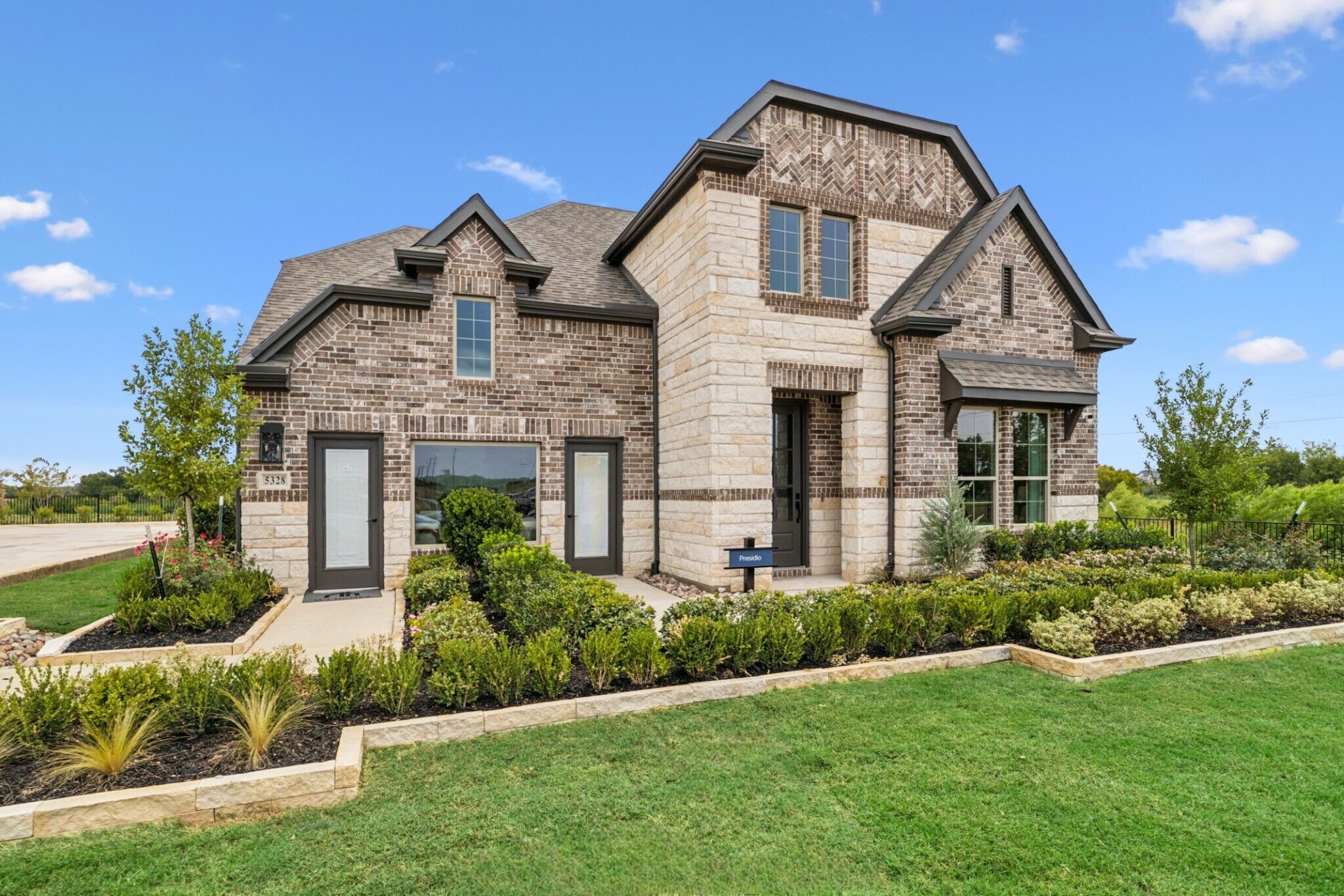 5328 Lily Creek Drive (Presidio)