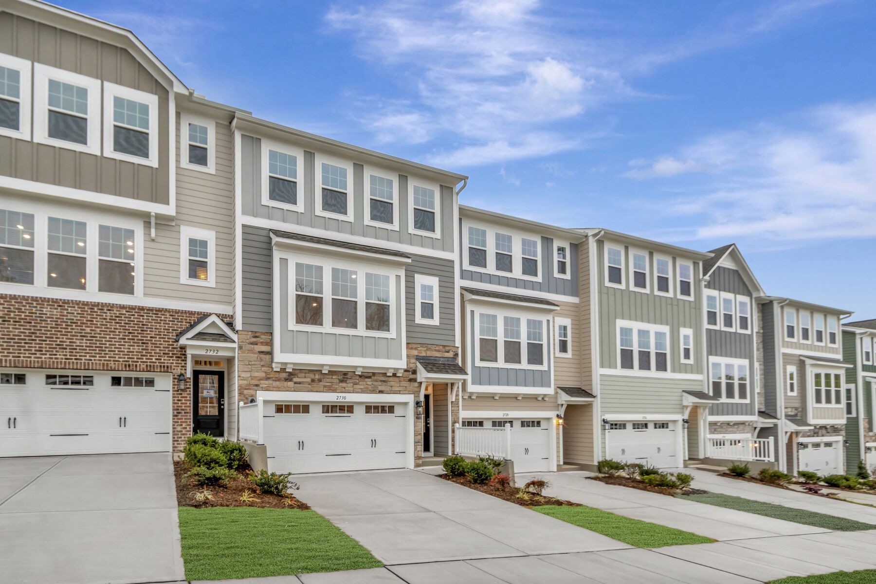 Hyde Park - Friendship Station: Apex, North Carolina - M/I Homes