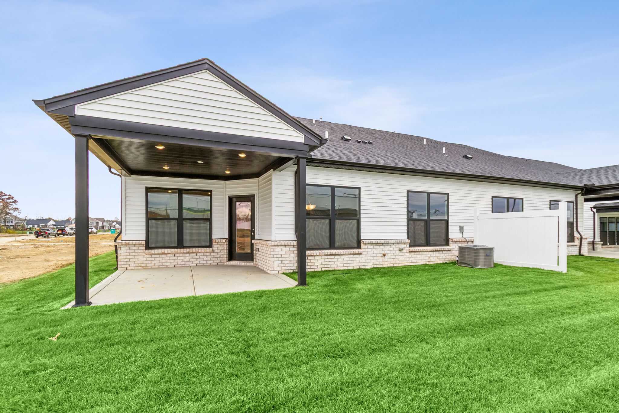 5560 Birch Court (Brody)