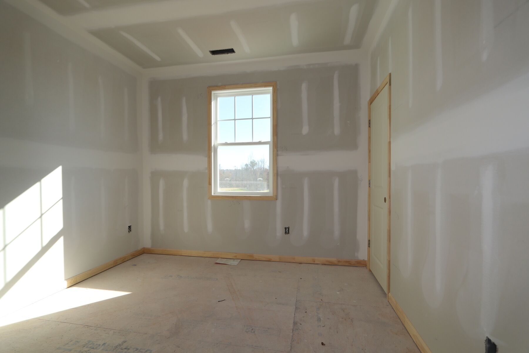 Mimosa - Interior Home - Retreat at Friendship Townhomes: Apex, North Carolina - M/I Homes