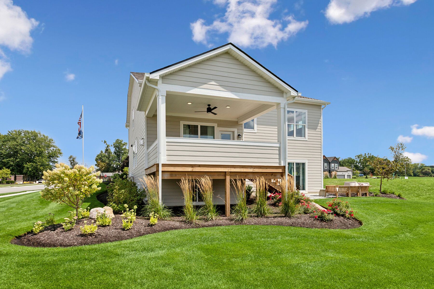 1032 Vineyard Way (Columbia Basement)