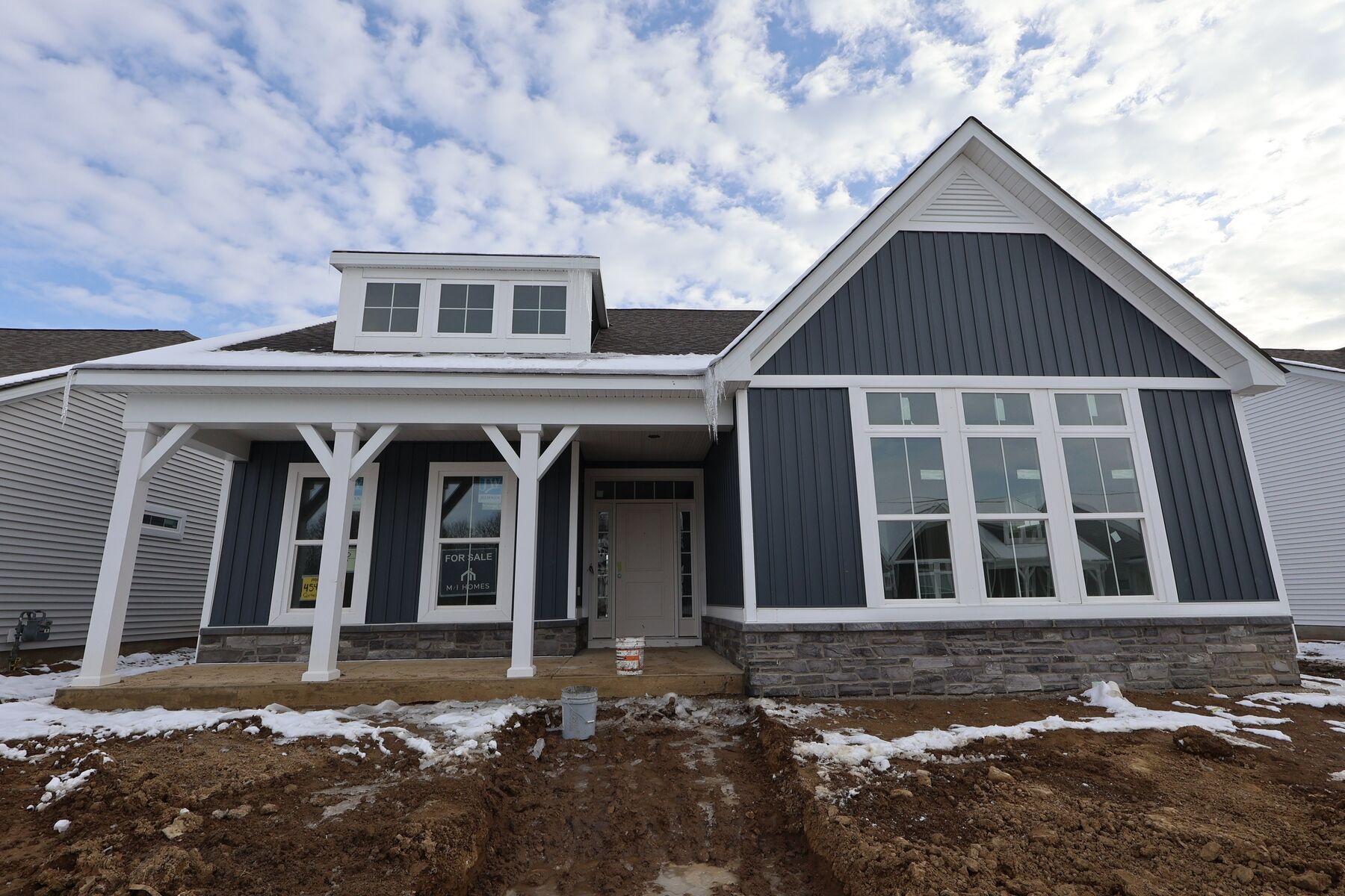 Charleston - Hill Farm: Hilliard, Ohio - M/I Homes