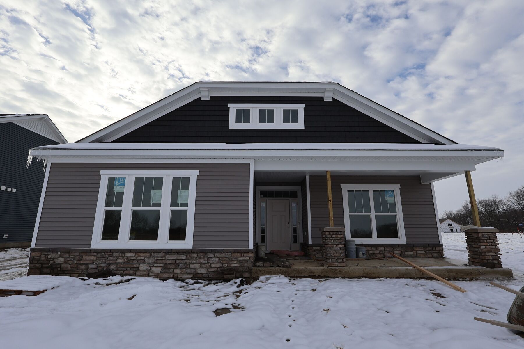 Charleston - Hill Farm: Hilliard, Ohio - M/I Homes