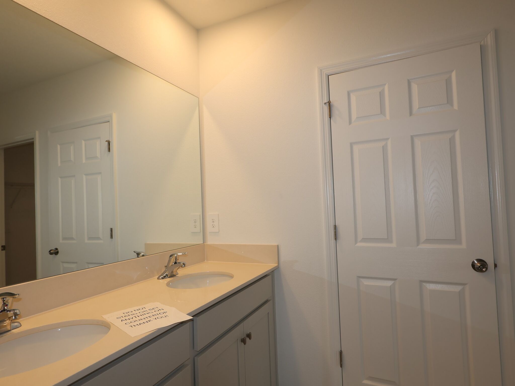 4946 Meadow Bay Court (Elmhurst)