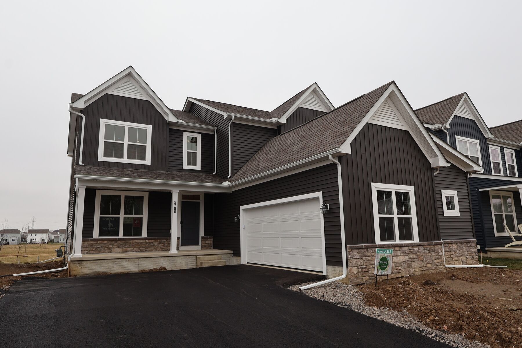 5786 Shadowfair Lane