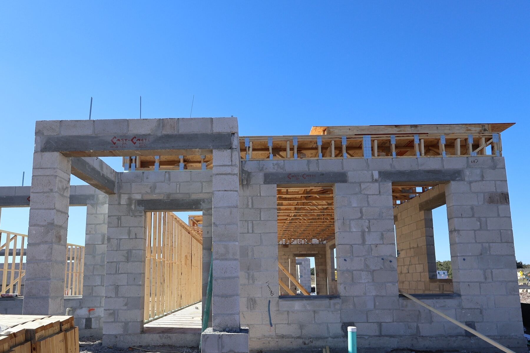 Windham II - Center Lake On The Park: Saint Cloud, Florida - M/I Homes