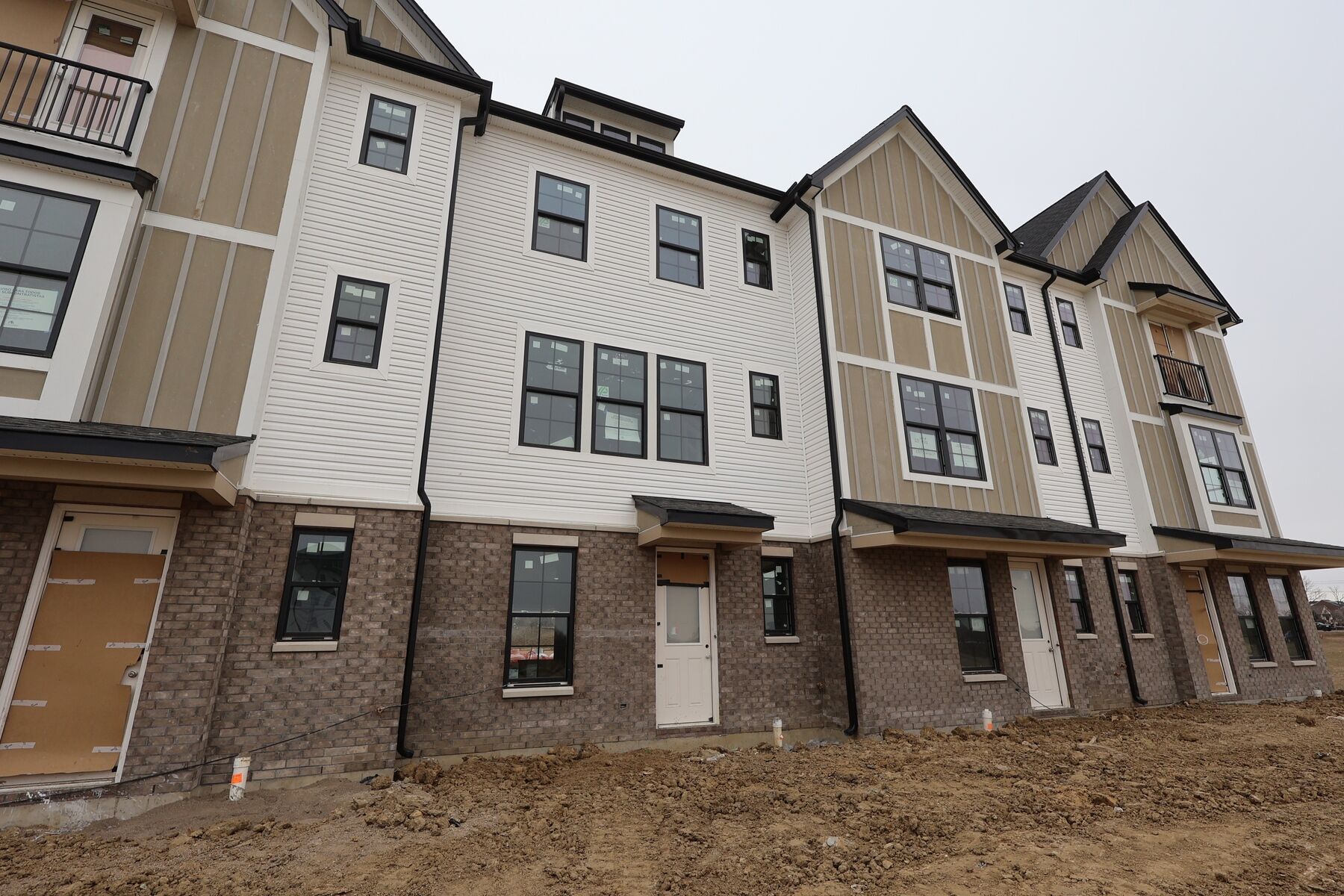 Ames - Everybody's Farm: Mason, Ohio - M/I Homes