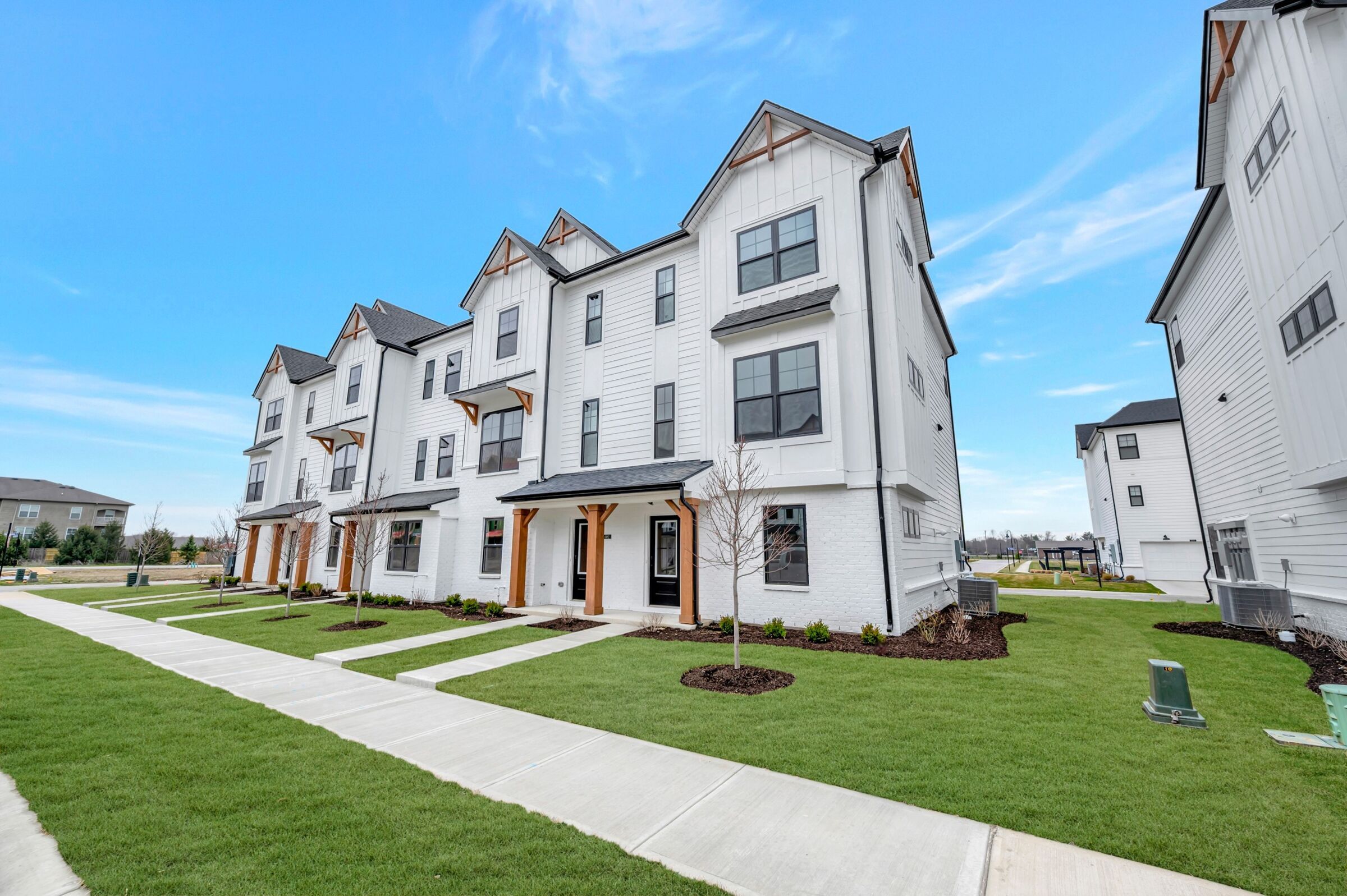 4486 Yellowwood Avenue (T1800)