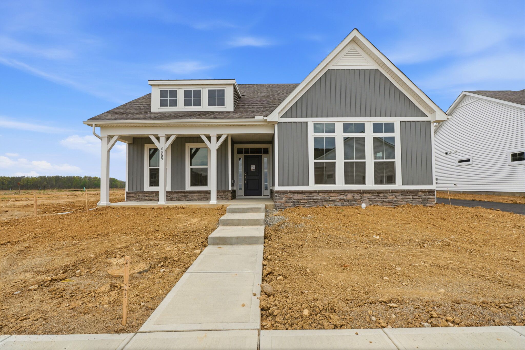 Charleston - Hill Farm: Hilliard, Ohio - M/I Homes