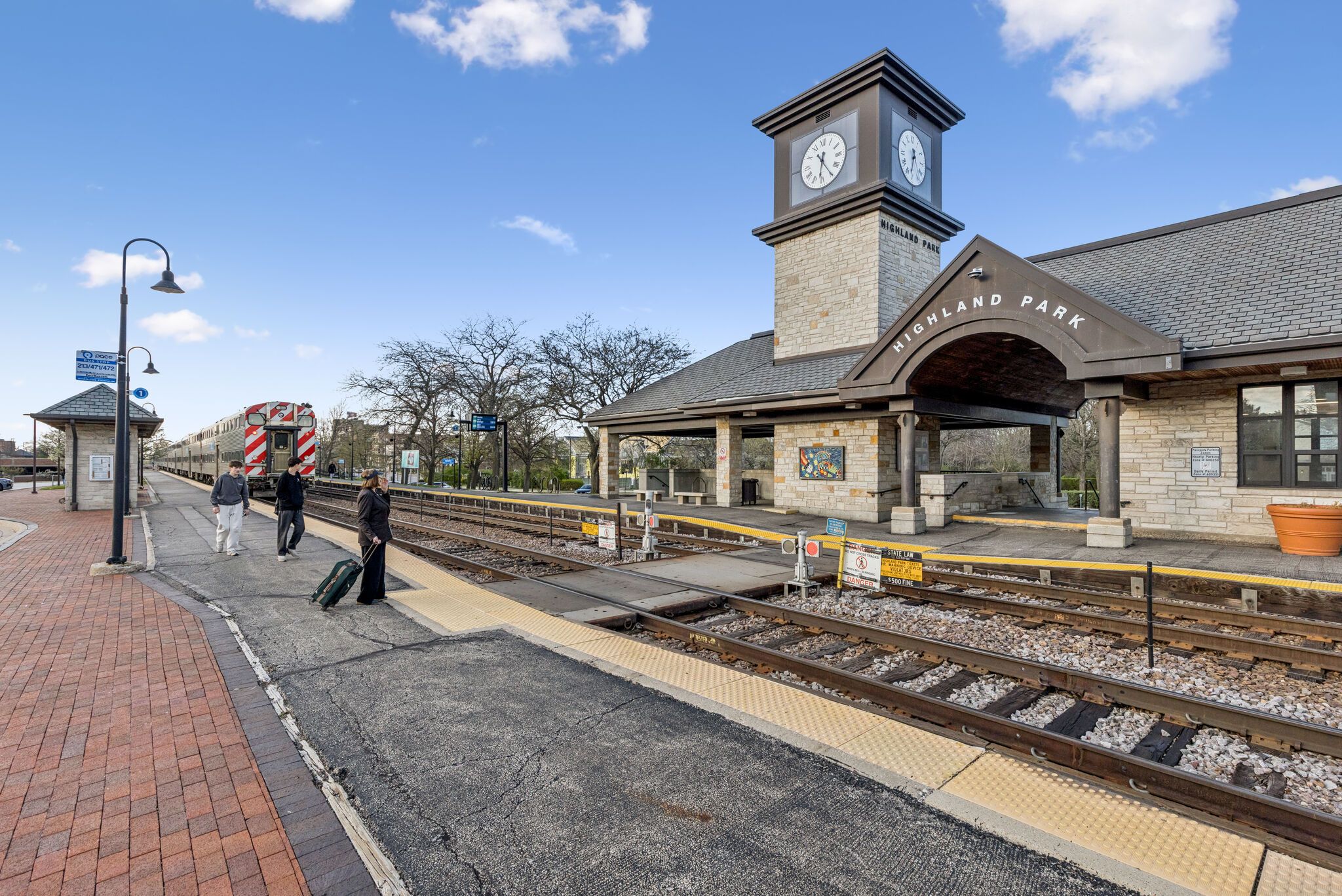 Highland Park Metra Train Station